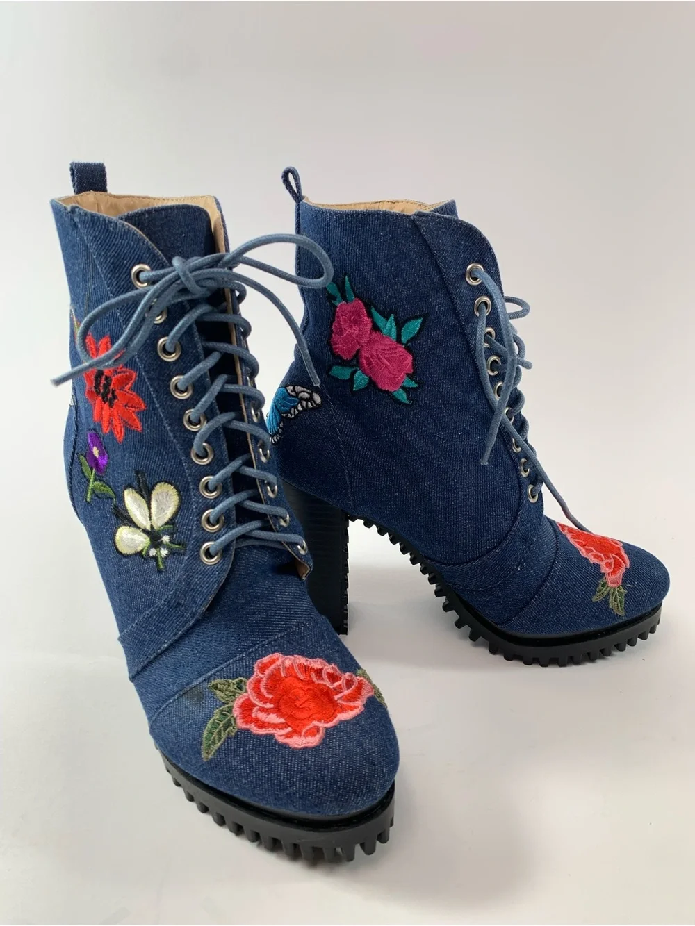 Womens Denim Western Boho Urban Cowgirl Embroidered Lace-Up Ankle Bootie 7M